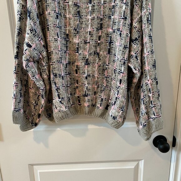 Pink Lily Gray Tweed Style  Sweater w Multicolor Detailing Size Medium - Picture 4 of 10